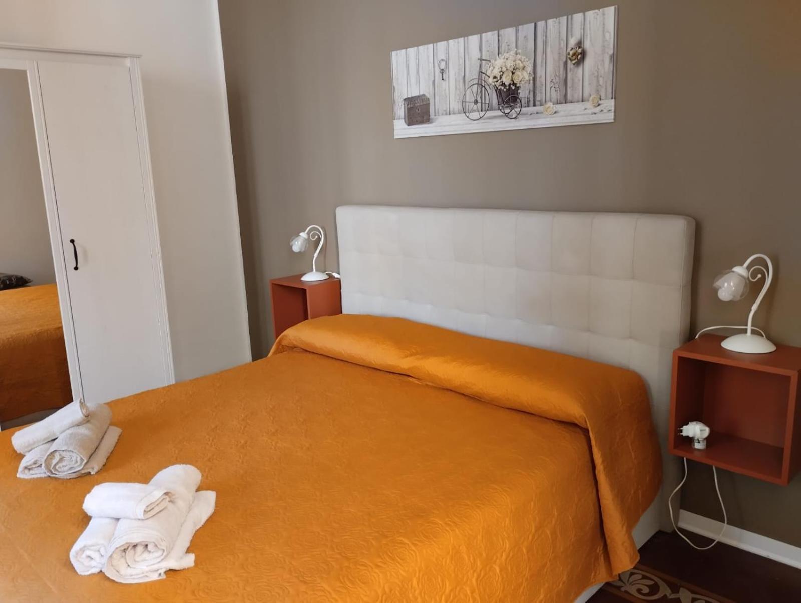 Casa Polena Apartment Catania Bagian luar foto