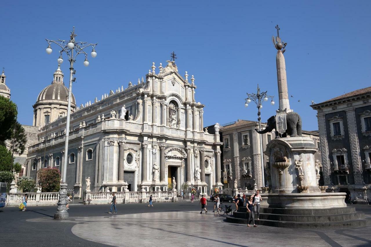 Casa Polena Apartment Catania Bagian luar foto