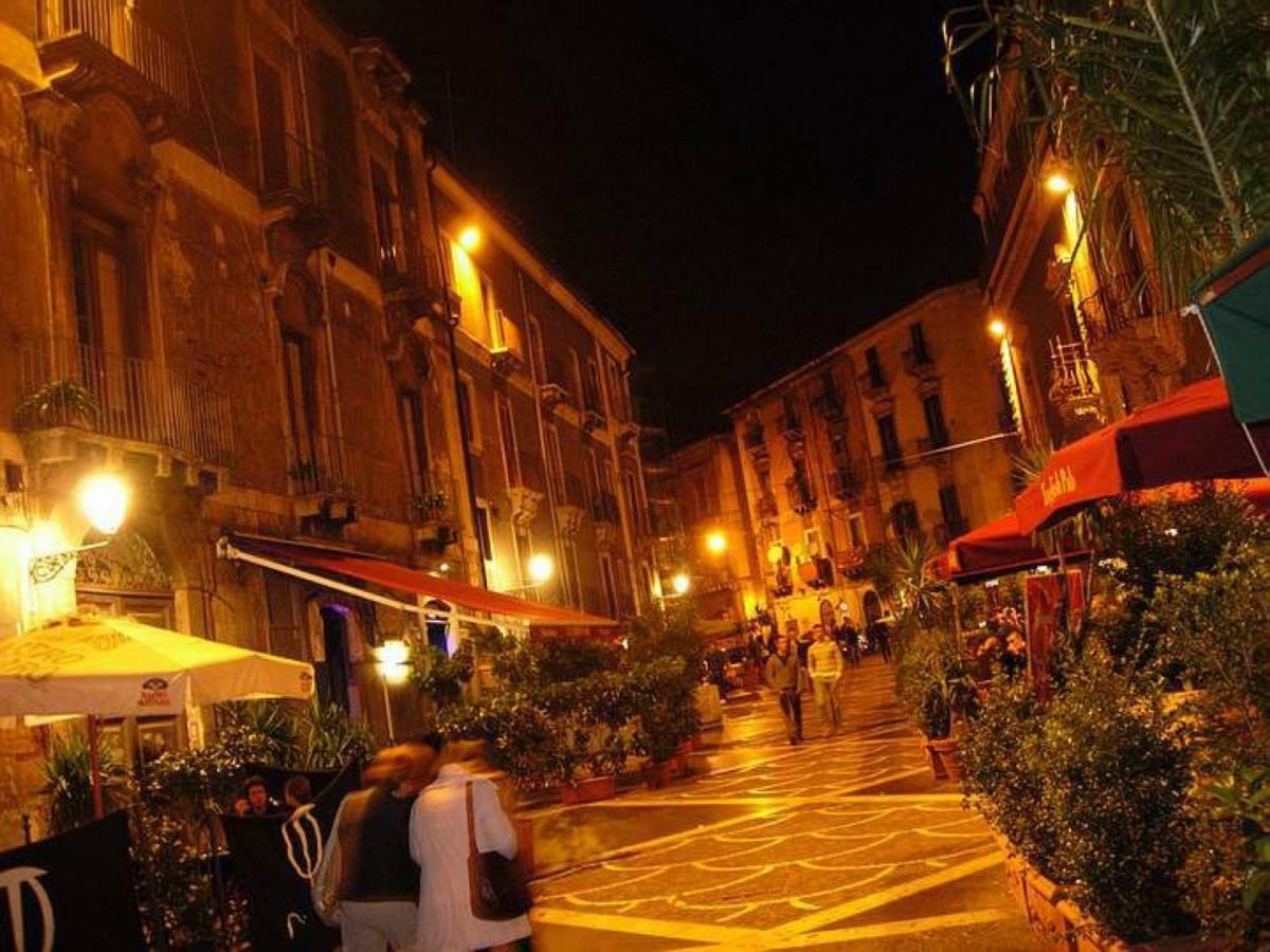 Casa Polena Apartment Catania Bagian luar foto